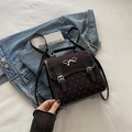 Mini zaino in tela nera con stampa di cuori rossi e fibbia a fiocco in argento - Cuore Nero