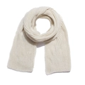 Detail of soft cream white knitted scarf featuring chunky vertical ribbed texture - Off-white