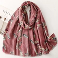 Elegante sciarpa bordeaux in cotone e lino con stampe floreali e bordi sfrangiati - Rosa Intenso