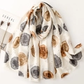 Écharpe en coton et lin avec imprimés lune dorés et bords effilochés, style épuré - 180*88cm / Beige (SL2508-018)