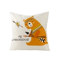 Housse de coussin nordique beige avec motif d'ours tribal et flèches fleuries déco - Style Ours Laborieux (JYM148-12)