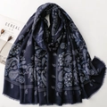 Sciarpa classica in cotone blu scuro con motivo paisley e dettagli sfrangiati - 180*88cm / Blu Marino(SL2512-014)