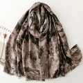 Écharpe vintage ethnique avec imprimé abstrait et bords effilochés sur fond blanc - Motif de Marbre Brun (SL2508-002)