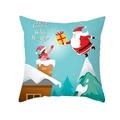 Funda de cojín navideña azul con Papá Noel entregando regalos sobre tela suave - Escena de Entrega de Regalo por Chimenea Azul Claro (TPR421-37)