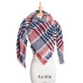 Écharpe épaisse à carreaux rouge, marine et blanc avec franges, modèle FJ-016 - Rouge Vin à Carreaux (FJ010-016)