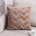 Funda de cojín cuadrada de felpa marrón con textura de zigzag 3D para el sofá - Funda de Almohada Individual (Sin Relleno) / Brown Wave