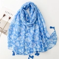 Pañuelo azul claro de algodón y lino con estampado de corazones y borlas de moda - Corazón Azul (SL2408-009)