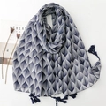 Écharpe bleue à imprimé feuilles avec pompons, châle d'été léger pour femme - Bleu Marine