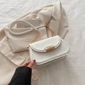 Minimalist creamy white shoulder bag with chic gold ring buckle and chain strap - White