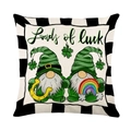Fodera per cuscino San Patrizio con gnomi, strisce bianche e nere e scritta portafortuna - Modello Bordo Rigato Gnomo Loads of luck (JYM249-1)