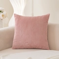 Vierkante corduroy kussensloop in oudroze met zachte streeptextuur op een bank - 45x45cm (Alleen Kussensloop) / Leer Rood
