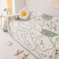 Copridivano in ciniglia beige con orsetti verdi e bordi rifiniti con frange - 180*260 / Orso Verde