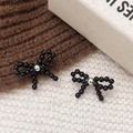 Eleganti orecchini a fiocco con perline nere su morbido tessuto a maglia - Onice Nero (A-1110-黑玛瑙)