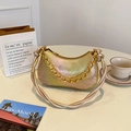 Borsa a spalla in pitone color champagne con catena in metallo e tracolla intrecciata - Oro