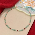 Collana fatta a mano con pietre naturali verdi, perle rosse e chiusura dorata - Collana di Perline Abacus Verde Chiaro (B-510)