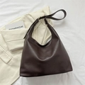 Sac fourre-tout marron foncé en cuir grainé avec bandoulière réglable élégante - Marron