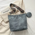 Grand sac cabas gris avec bandoulière jacquard ethnique et petite pochette ronde - Bleu