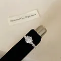 Eleganter verstellbarer Drehring mit einem großen runden funkelnden Zirkonia-Stein - Runder Großer Diamant Gedrehter Stil(C-291) / Silber