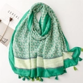 Écharpe légère en coton et lin avec motifs géométriques verts et franges douces - Vert