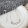 Collana glicine in argento con grappoli di zirconi su elegante tessuto a maglia - Argento