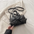 Sac bandoulière noir élégant avec grand nœud et clous en forme d'étoile - Gris