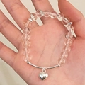 Bracciale artigianale in cristallo trasparente con ciondolo a cuore e tubo metallico - Bracciale Trasparente Con Ciondolo a Cuore (D-231)