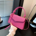 Bolso de mano tejido rosa brillante con asa de cuerda y correa de hombro a juego - Rosa Rojo