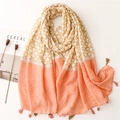 Details eines zweifarbigen Schals mit Blumenmustern, geometrischen Drucken und Quasten - Orange Khaki (SL2205-005)