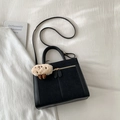Sac fourre-tout noir rétro en daim avec poignées rondes, zip doré et breloque peluche - Avec Pendentif / Noir