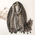 Linen feel scarf with geometric patterns and fringe tassels in grey and cream tones - Gray