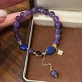 Détails de perles violettes avec pierres bleues et pendentif trèfle doré élégant - Style Trèfle à Quatre Feuilles Améthyste Lapis-Lazuli (D-185)