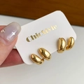 Polished chunky gold hoop earrings set with minimalist curved design on display card - Multi-layer Stud Earrings / Gold