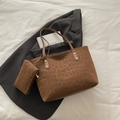 Borsa tote con stampa leopardata marrone e pochette coordinata con borchie dorate - Marrone