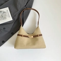 Beige Shopper-Tasche aus Wildleder mit braunem Lederriemen und goldener Schnalle - Khaki