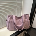 Lavendelviolette Nylon-Tragetasche mit vielen Taschen für Arbeit und Freizeit im Alltag - Lila