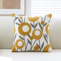 Funda de cojín blanca con bordado floral de rizo en colores amarillo y gris - Cuadrado (Lirio de Cala) / 45x45cm(Solo funda) / Lirio de Cala