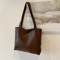 Borsa tote marrone scuro minimalista con trama vintage e spalline lunghe in similpelle - Marrone