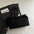 Grand sac cabas en daim noir avec finition mate élégante pour le style de bureau chic - Noir