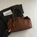 Sac fourre-tout en daim marron foncé avec fines anses et boucle décorative - Marron