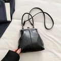 Retro zwarte glanzende PU-lederen crossbodytas met vintage knipsluiting riem - Zwart
