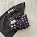 Black floral tote bag with pink rose prints and a cute cloud plush charm - With Pendant / Black