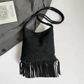 Bolso de hombro minimalista en ante negro con flecos largos y correa de cuerda - Negro
