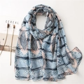 Châle léger aspect coton-lin avec motif plume bleu et décor de magazine artistique - Bleu Clair (SL2007-029)