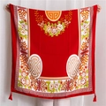 Détail d'un châle rouge en coton et lin de style chinois avec broderie et franges - 180*90CM / Rouge / Motif de la Double Félicité