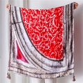 Detail eines Vintage-Schals mit geometrischem Blumenmuster, Fransen und weicher Textur - 180*90CM / Retro Roter Druck (SL1903-025)