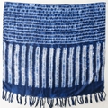 Ethnic λινό κασκόλ tie-dye μπλε και λευκό με μακριά κρόσσια και σχέδιο κυμάτων - Στυλ με Κυματιστές Ρίγες και Διαβάθμιση σε Μπλε και Λευκό (7)