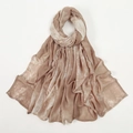 Vue détaillée de la texture tie-dye café et beige sur ce foulard en rayonne - Tie-Dye Café Beige (5#)