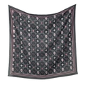 Elegante pañuelo cuadrado de poliéster gris y rosa con lindos motivos de osos y corazones - 110*110cm / Oso de Rejilla Gris Oscuro con Borde Rosa (64#)