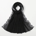 Hijab en mousseline noire élégante avec broderie de dentelle florale argentée raffinée - Noir