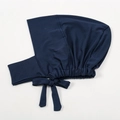 Dettaglio del sottovelo hijab blu scuro con elastico posteriore e lacci regolabili - Blu Marino